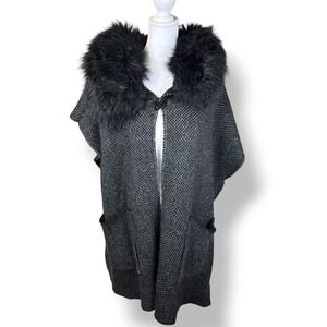 Steve Madden Womens Grey Herringbone Knit Open Front Vest with Fur Collar